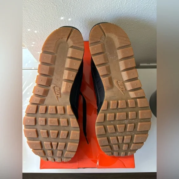Nike Vaporwaffle Sacai Black Gum
